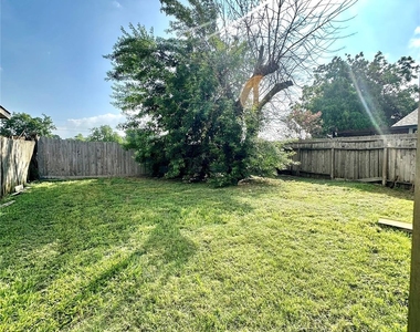 17712 Northhagen Drive - Photo Thumbnail 12