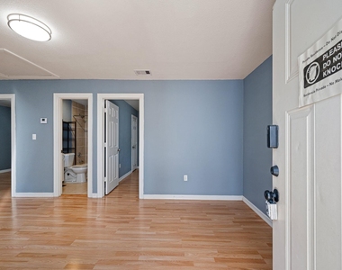 7815 Harding Street - Photo Thumbnail 4