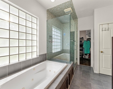 44 Parkway Place - Photo Thumbnail 15