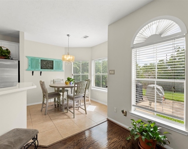 44 Parkway Place - Photo Thumbnail 9