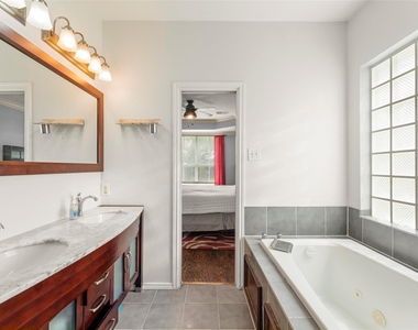 44 Parkway Place - Photo Thumbnail 18