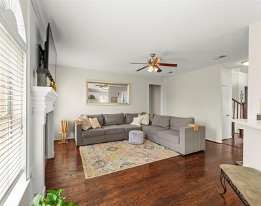 44 Parkway Place - Photo Thumbnail 3
