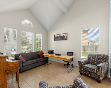 44 Parkway Place - Photo Thumbnail 19