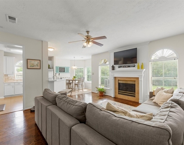 44 Parkway Place - Photo Thumbnail 4