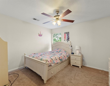 44 Parkway Place - Photo Thumbnail 34