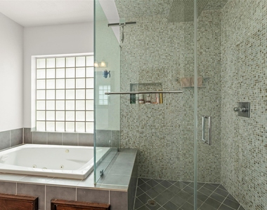 44 Parkway Place - Photo Thumbnail 17