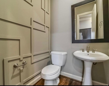9642 Knight Road - Photo Thumbnail 7
