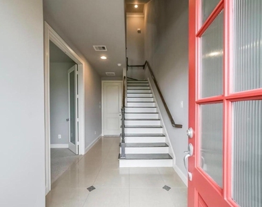 9642 Knight Road - Photo Thumbnail 9