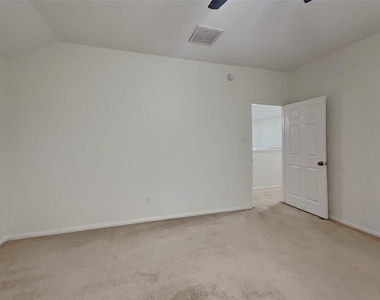 1611 Sterling Village Drive - Photo Thumbnail 6