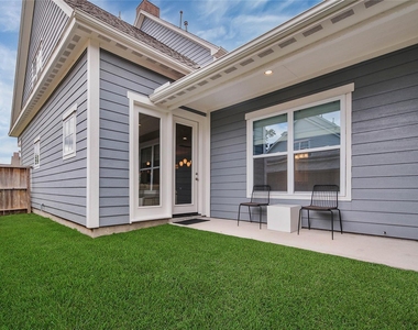 207 Kendrick Pines Boulevard - Photo Thumbnail 7