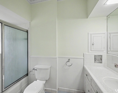 10811 Hunters Forest Drive - Photo Thumbnail 19