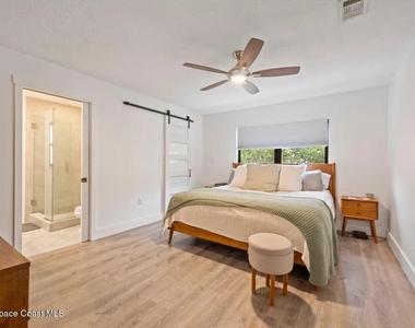 340 Greenway Avenue - Photo Thumbnail 13