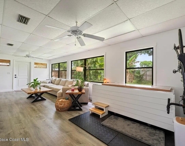 340 Greenway Avenue - Photo Thumbnail 12