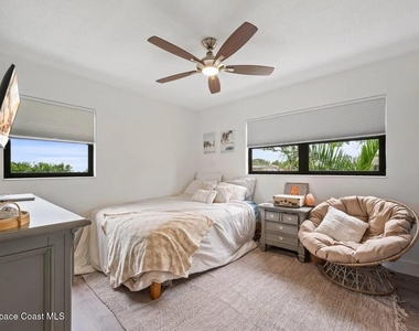 340 Greenway Avenue - Photo Thumbnail 16