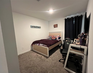 31642 Featherstone Trail - Photo Thumbnail 12
