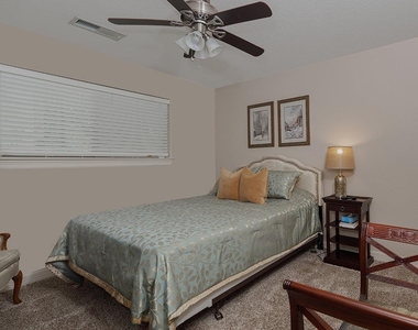 4 Postvine Court - Photo Thumbnail 8