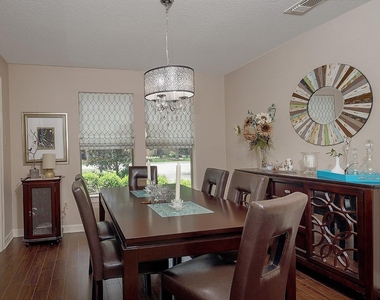 4 Postvine Court - Photo Thumbnail 7