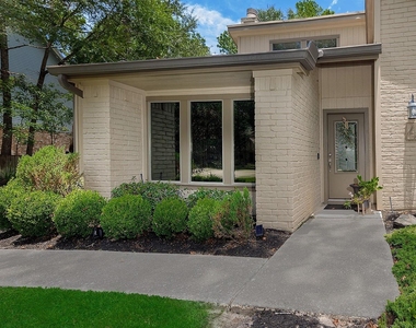 4 Postvine Court - Photo Thumbnail 2