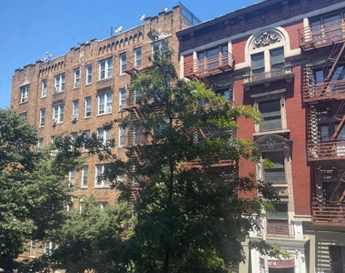 West 184th Street - Photo Thumbnail 10