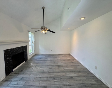 19606 Cypress Canyon Drive - Photo Thumbnail 3