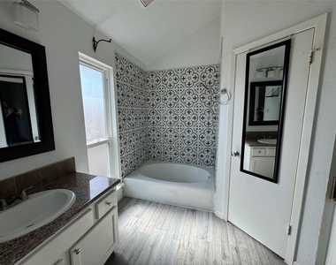 19606 Cypress Canyon Drive - Photo Thumbnail 5
