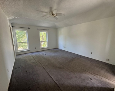 19606 Cypress Canyon Drive - Photo Thumbnail 4