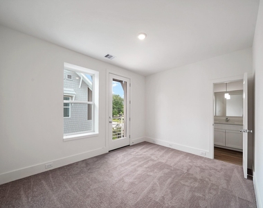 7504 Carver Road - Photo Thumbnail 16