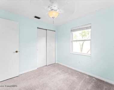 1527 Spruce Road - Photo Thumbnail 12