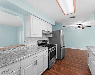 1527 Spruce Road - Photo Thumbnail 13