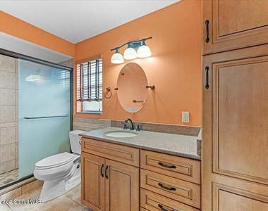 1527 Spruce Road - Photo Thumbnail 5