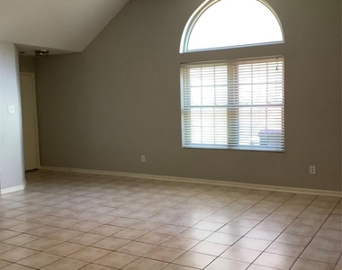 18215 Major Glen Circle - Photo Thumbnail 19