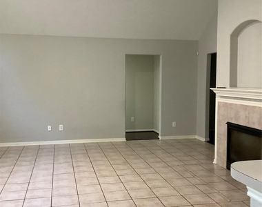 18215 Major Glen Circle - Photo Thumbnail 20