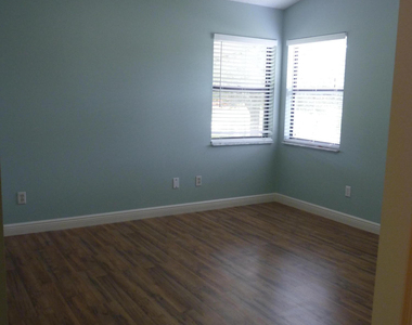 1105 Dallam Avenue Nw - Photo Thumbnail 5
