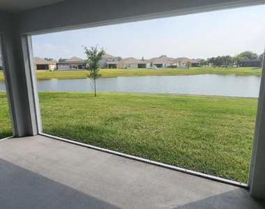 586 Cooper Court Sw - Photo Thumbnail 21