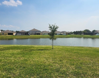 586 Cooper Court Sw - Photo Thumbnail 22