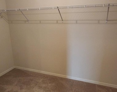 586 Cooper Court Sw - Photo Thumbnail 29