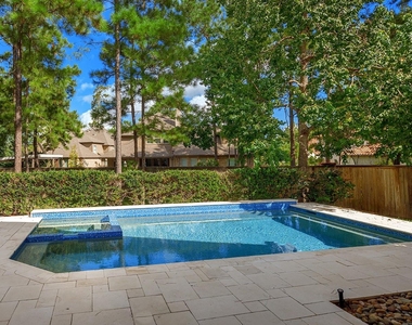 46 Caprice Bend Place - Photo Thumbnail 31