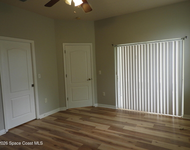 552 Wedge Court Se - Photo Thumbnail 13