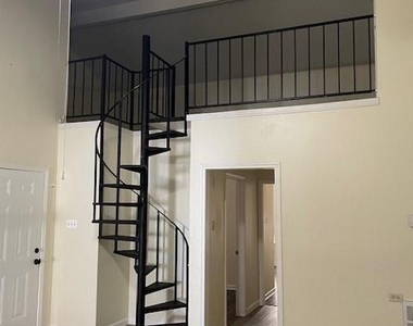 12314 Wild Pine Drive - Photo Thumbnail 10