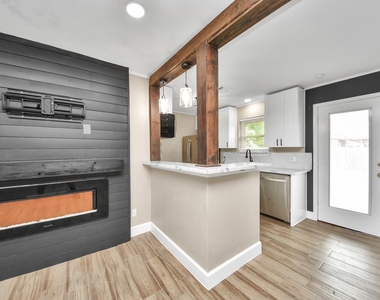 12733 7th Street - Photo Thumbnail 9