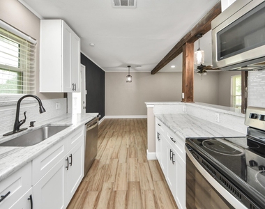 12733 7th Street - Photo Thumbnail 11