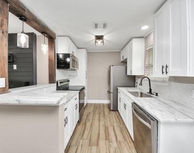 12733 7th Street - Photo Thumbnail 6