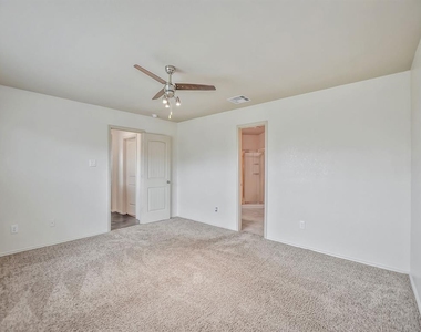 7238 Basque Country Drive - Photo Thumbnail 12