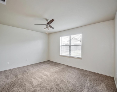7238 Basque Country Drive - Photo Thumbnail 13