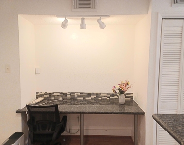 12100 Melville Drive - Photo Thumbnail 8