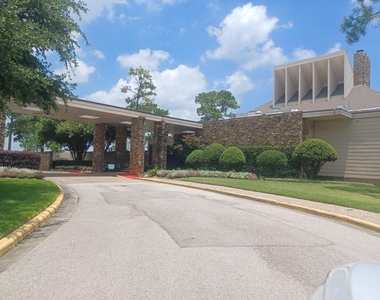12100 Melville Drive - Photo Thumbnail 17