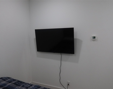 4810 Cochran Street - Photo Thumbnail 24