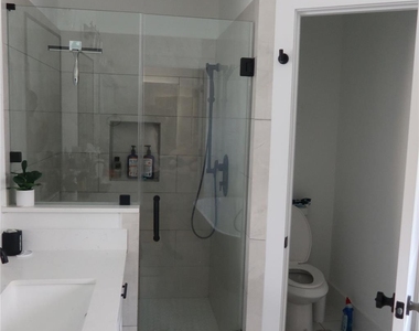 4810 Cochran Street - Photo Thumbnail 18