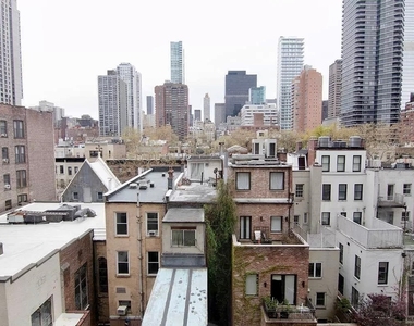 East 63 Street - Photo Thumbnail 5