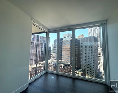 East 44th Street - Photo Thumbnail 1